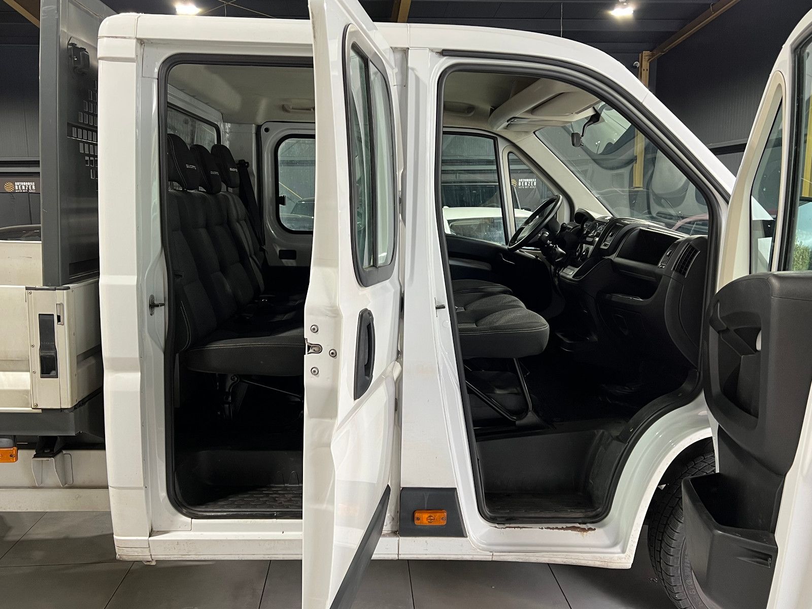 Fahrzeugabbildung Fiat Ducato Pritsche/Doppelk. 35 160 L4 7-SITZER