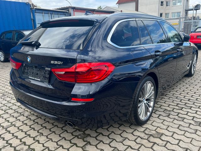 BMW 530 Baureihe 5 Touring 530 i xDrive Sport Line BMW 530 Baureihe 5 Touring 530 i xDrive Sport Line