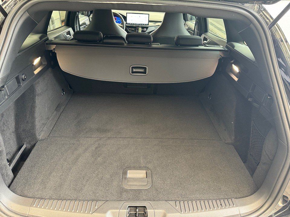 Fahrzeugabbildung Ford Focus Turnier ST 2.3i 280PS EcoBoost X