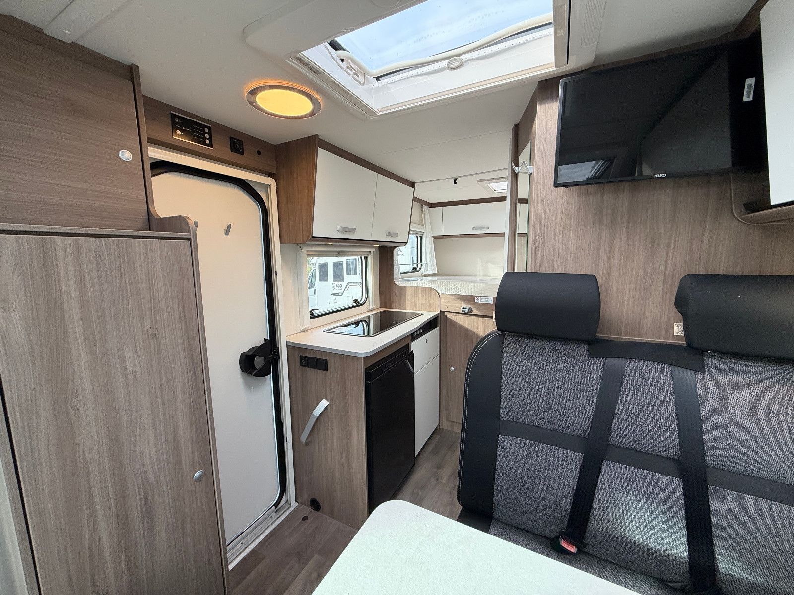 Fahrzeugabbildung Carado V-132 pro+ 7.822 € SPAREN !