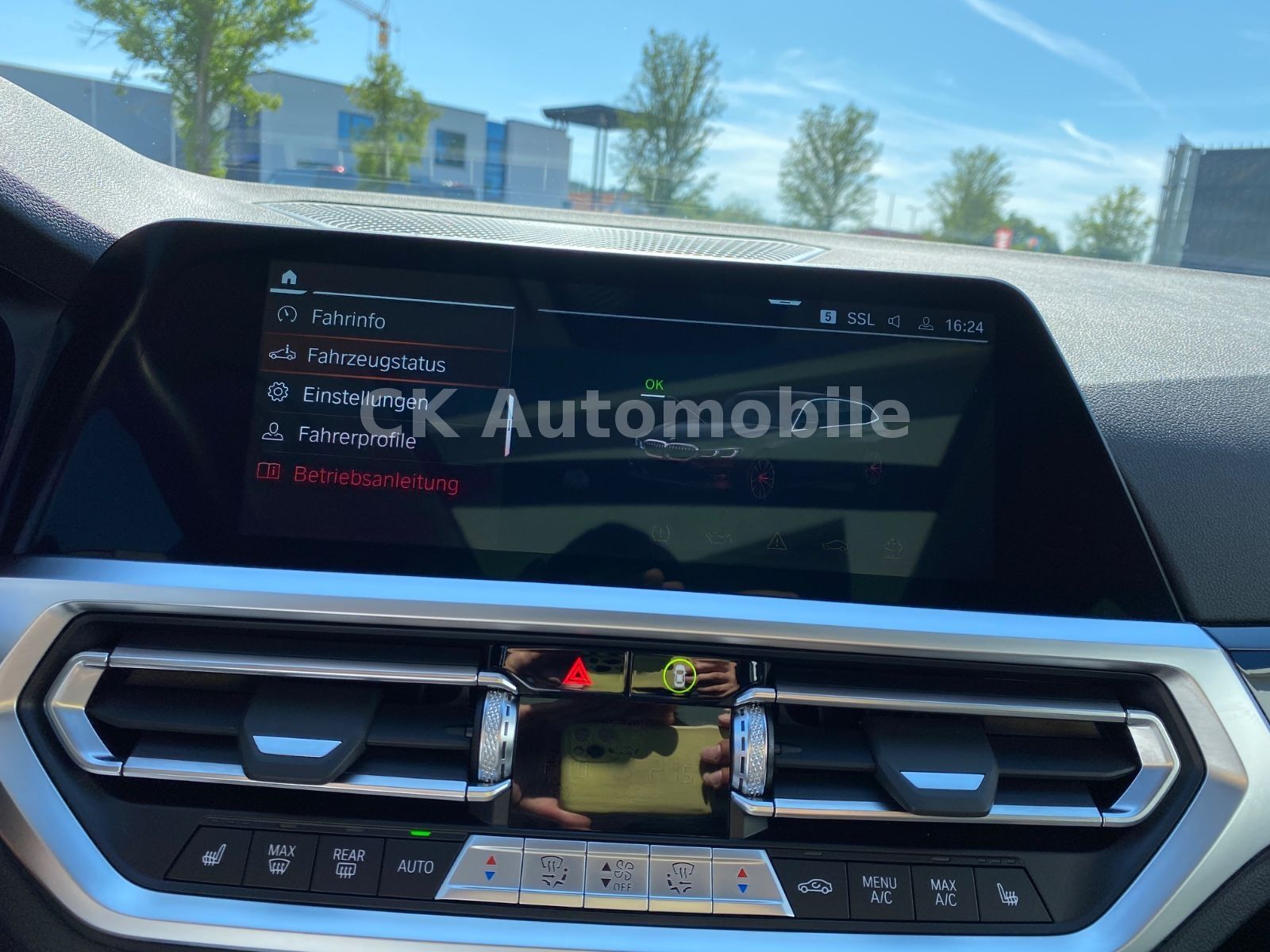 Fahrzeugabbildung BMW 320d xDrive Touring Sport-Line/Laser/Pano/Kamera