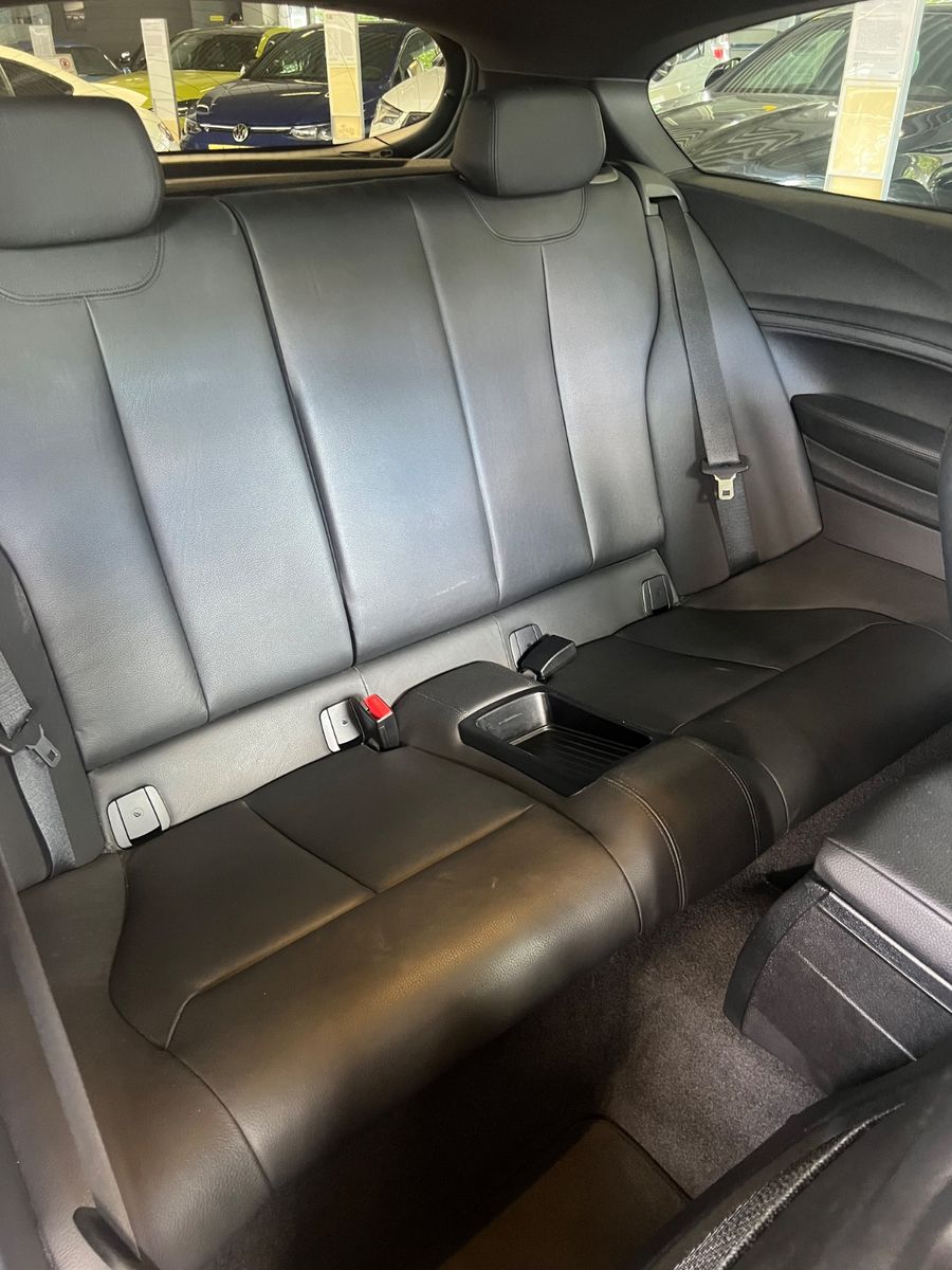Fahrzeugabbildung BMW M135 i xDrive * SCHIEBEDACH * LEDER *