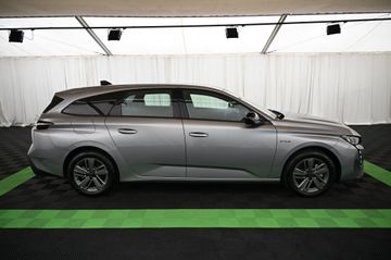 Peugeot 308 - 8