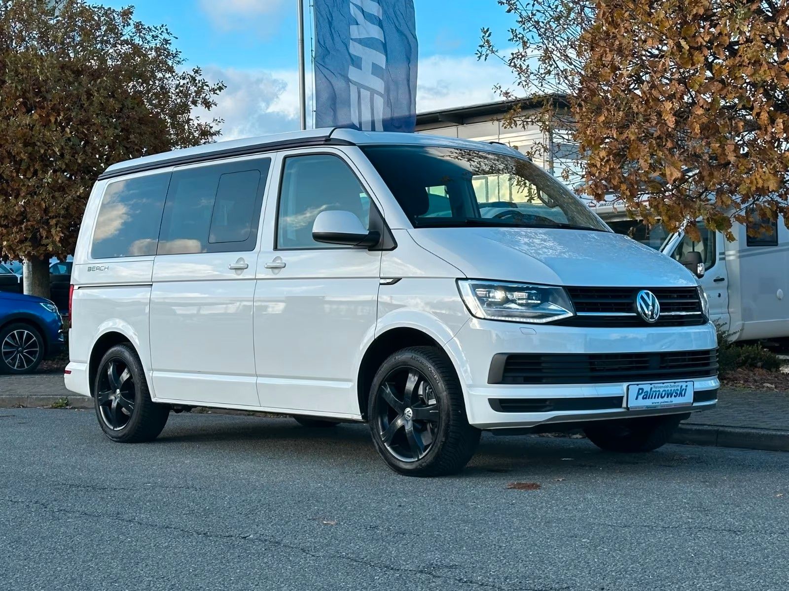 Fahrzeugabbildung Volkswagen T6 California Beach - Automatik + Schlafdach -