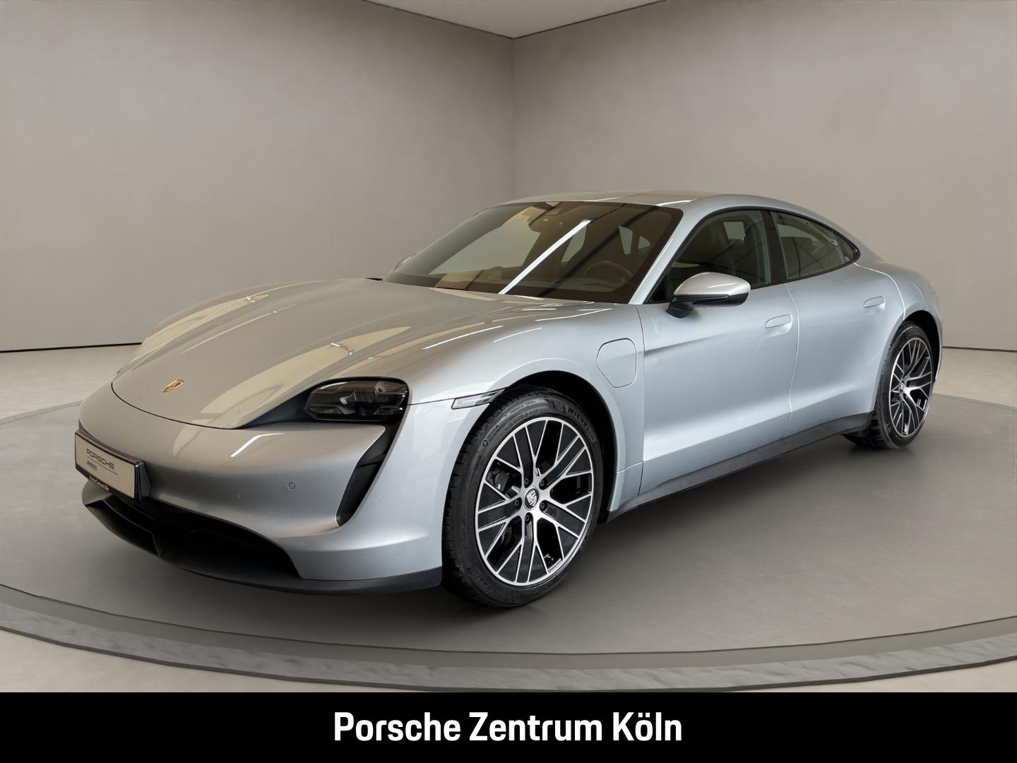 Porsche Taycan LED-Matrix Luftfederung PASM 20-Zoll