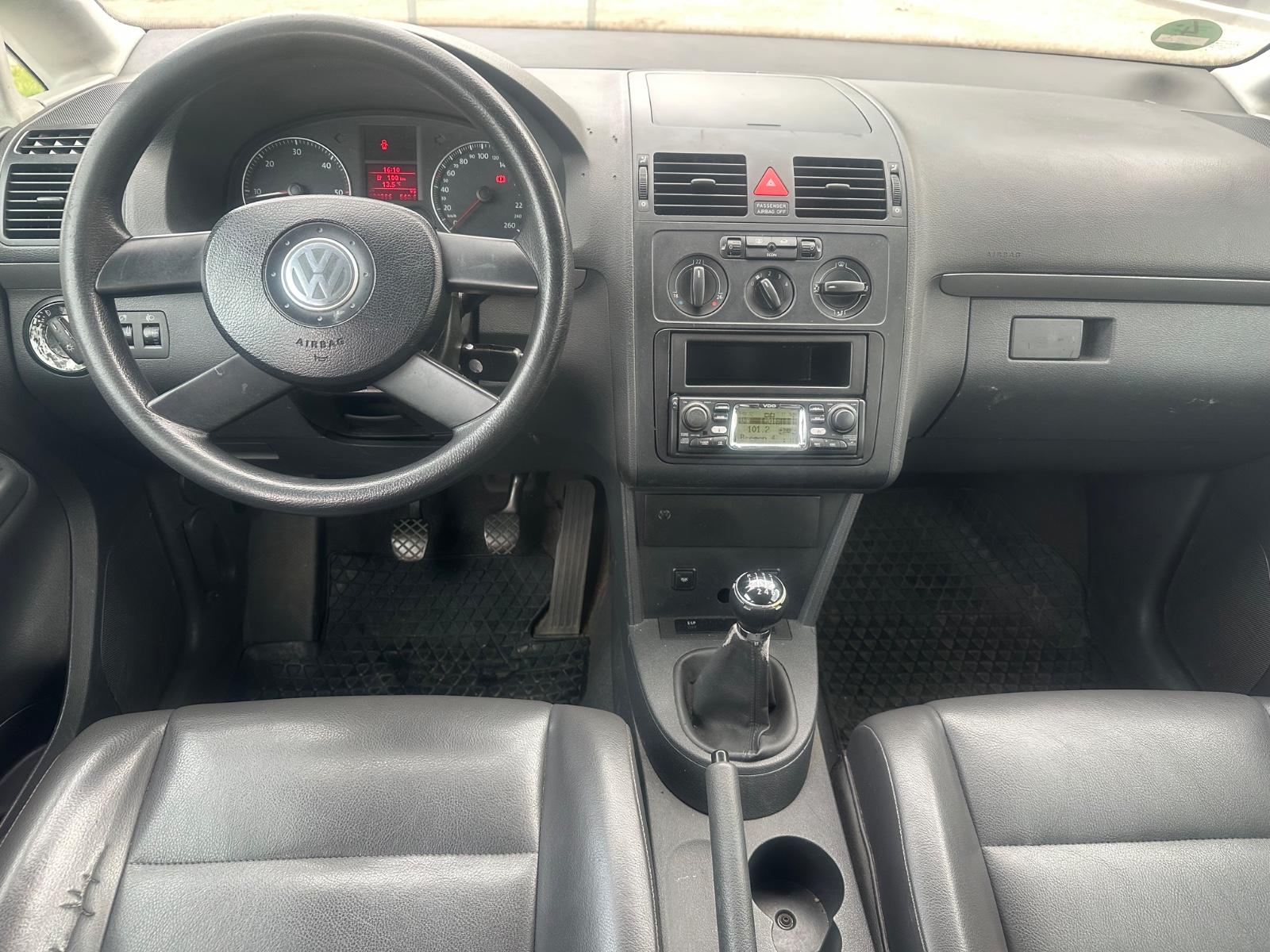Volkswagen Touran 2005 — photo 12