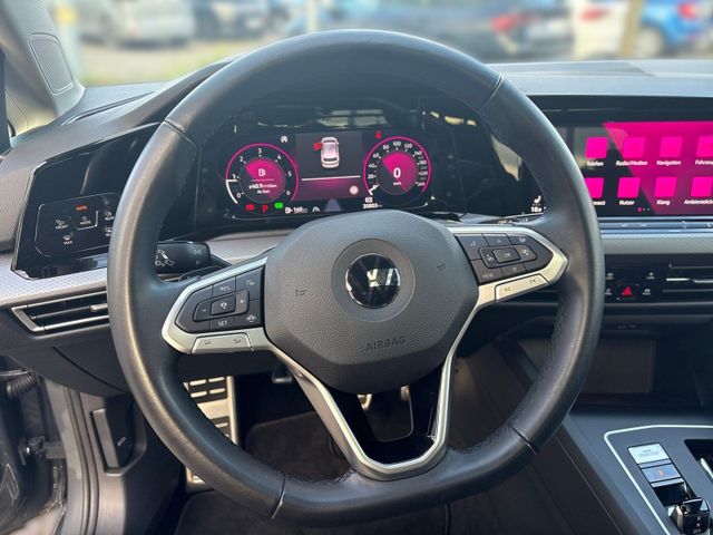 Golf VIII 2.0 TDI DSG ACTIVE MATRIX+HUD+PANO+ACC