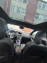Volvo V40 2015 - Volvo V40: Kombi, mit Anhängerkupplung