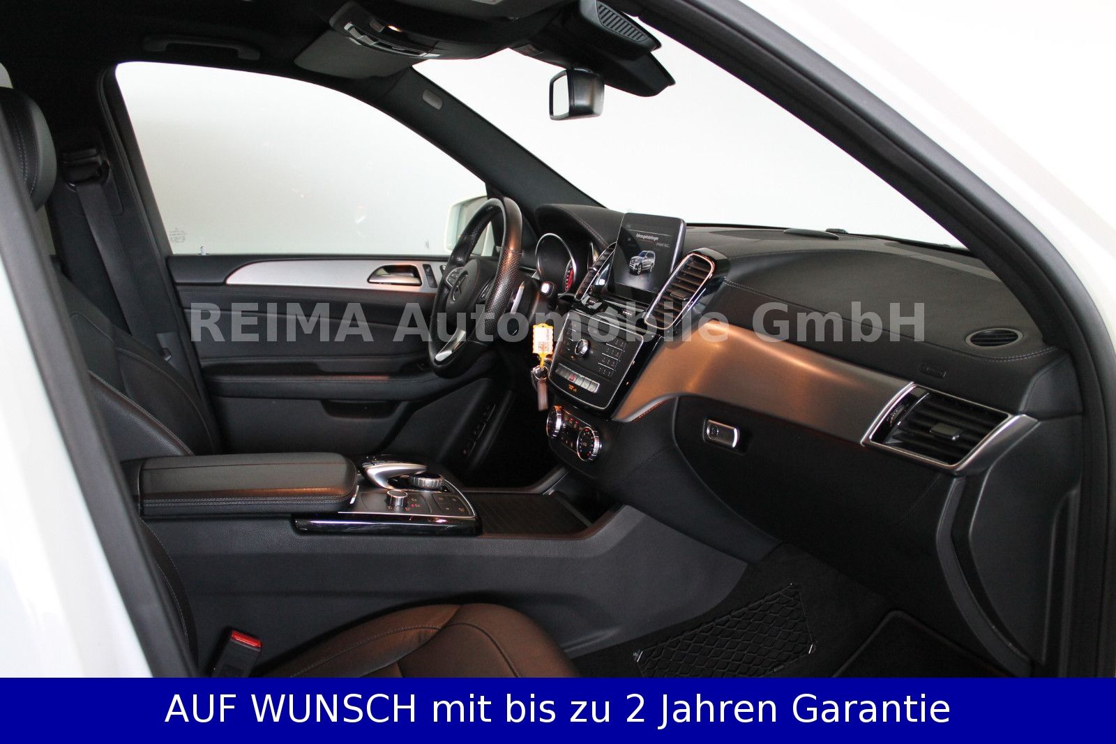 Fahrzeugabbildung Mercedes-Benz GLS 350 d 4Matic AMG Styling, 7 Sitzer, Pano