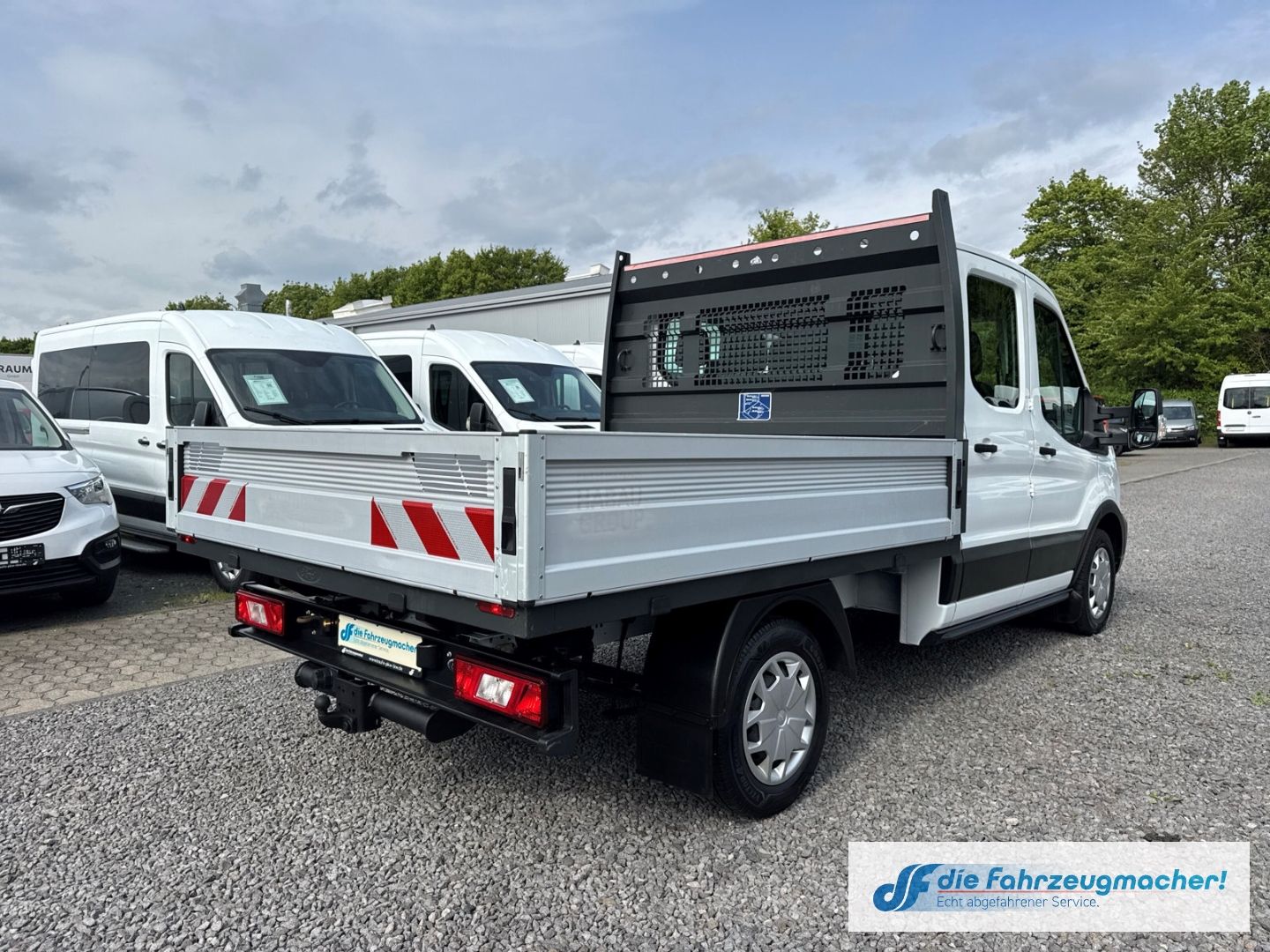 Fahrzeugabbildung Ford Transit Pritsche 310 L2 Doppelkabine Trend AHK D