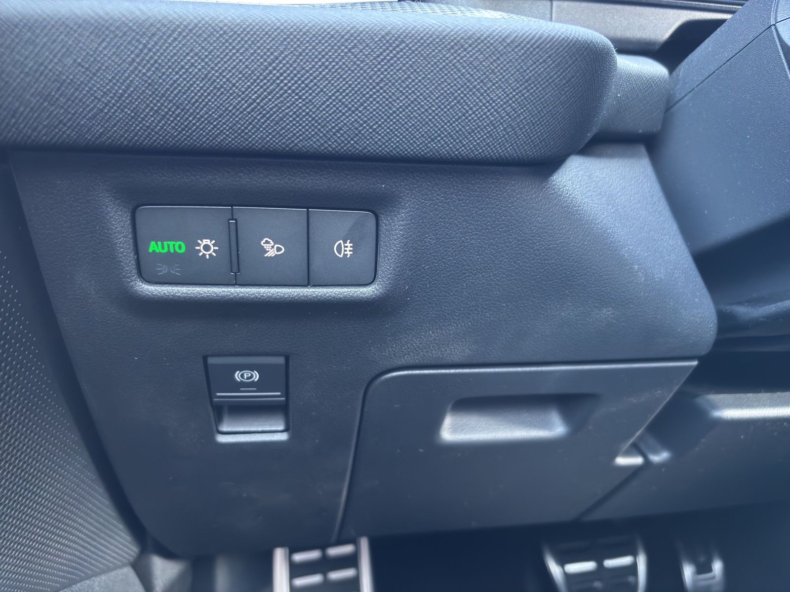 Fahrzeugabbildung SKODA Kodiaq RS 2.0 TSI 4x4 AHZ HUD MATRIX DCC