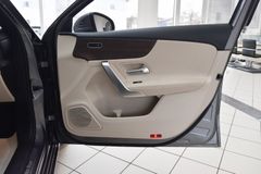 MERCEDES-BENZ A 200 Progressive~Business~Navi~Leder~Info Prof.