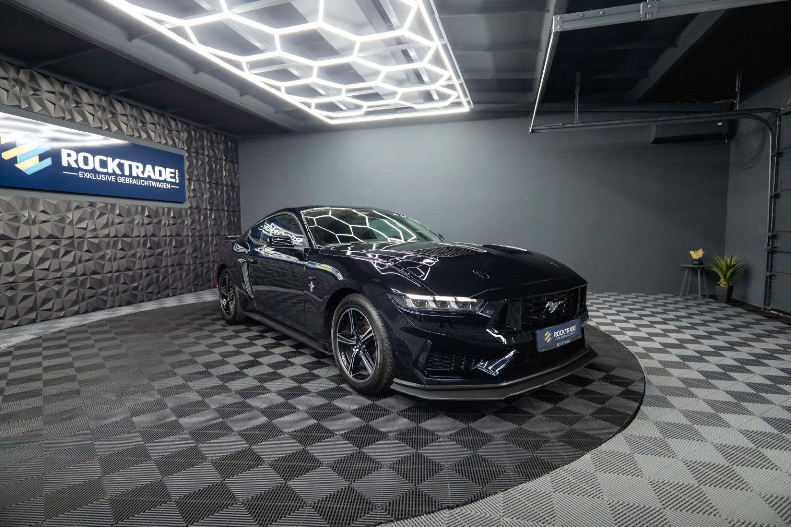 Fahrzeugabbildung Ford Mustang GT Coupe DARK HORSE MY2024 LED 19%