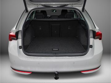 Skoda Octavia Combi Selection 2.0 TDI DSG AHK Kamera L