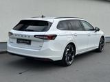 Skoda Superb IV Combi 2.0 TSI DSG 4x4 Sportline AHK St - Skoda Superb Neuwagen in Bochum