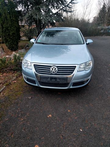 Volkswagen Passat 1,6 84000 Neu TÜV