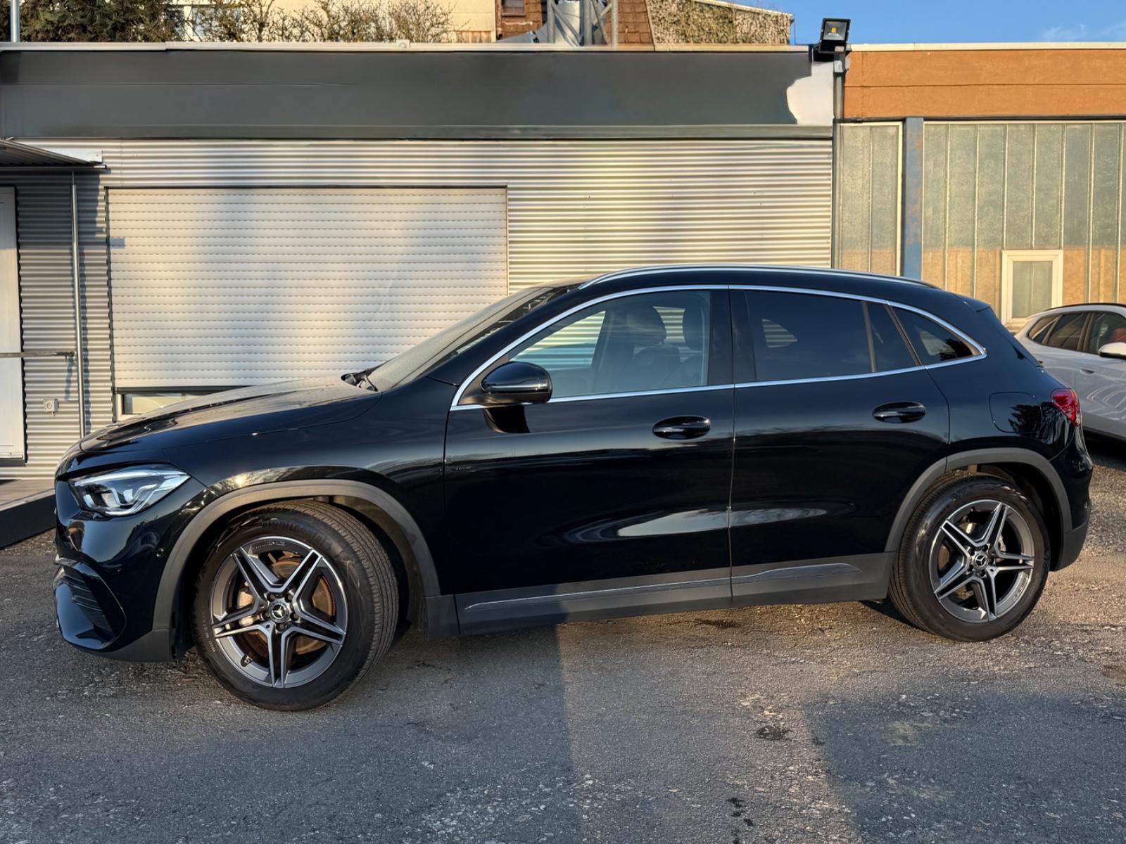 Mercedes-Benz GLA 200 d 4Matic *AMG-Line*