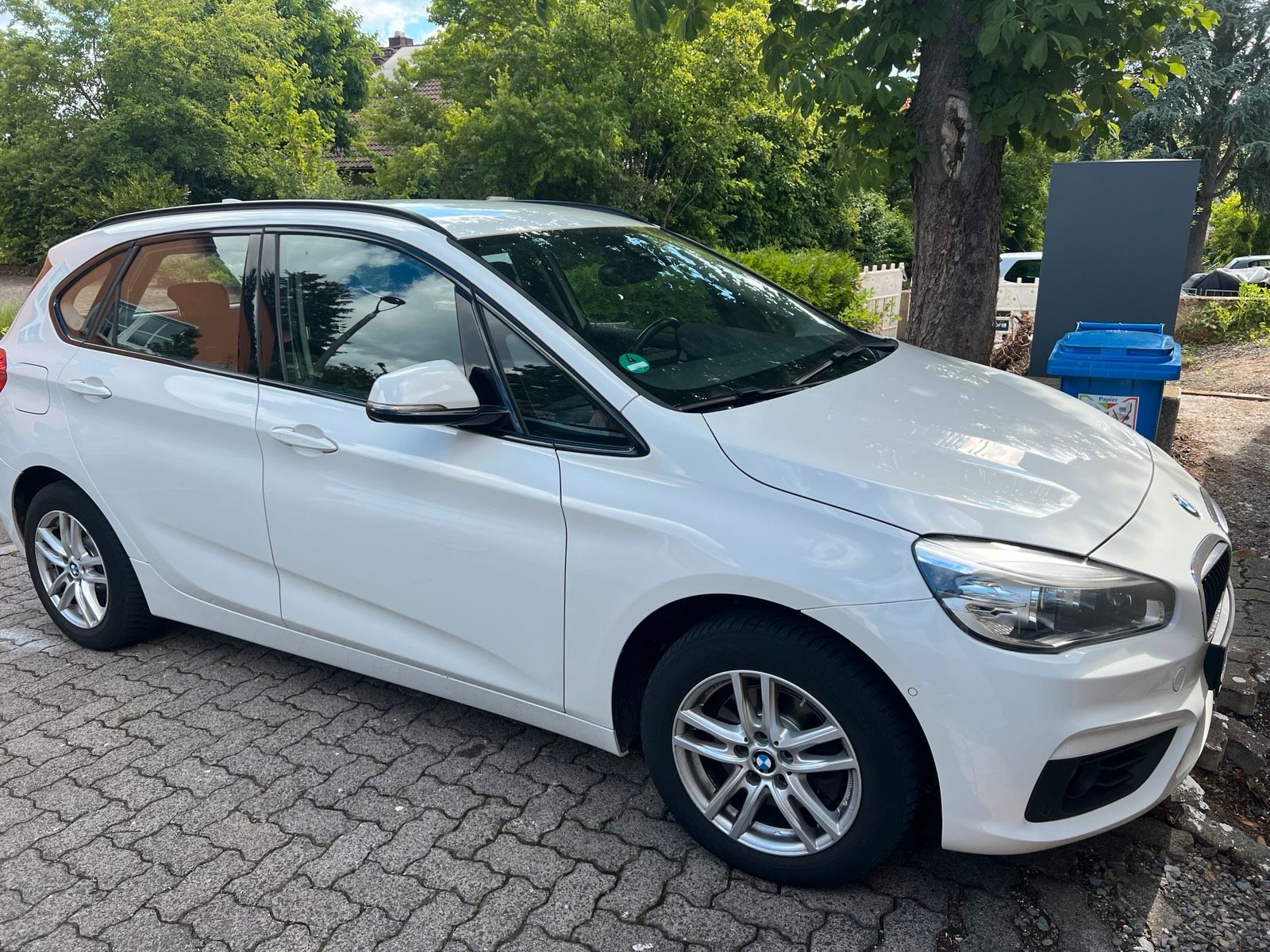 BMW Verkauf BMW 218d Active Tourer - Top gepfl...