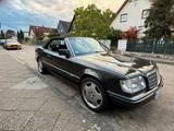 Mercedes-Benz Mercedes W124 320 Cabrio AMG Felgen Vollau... - Mercedes-Benz 320 in Berlin