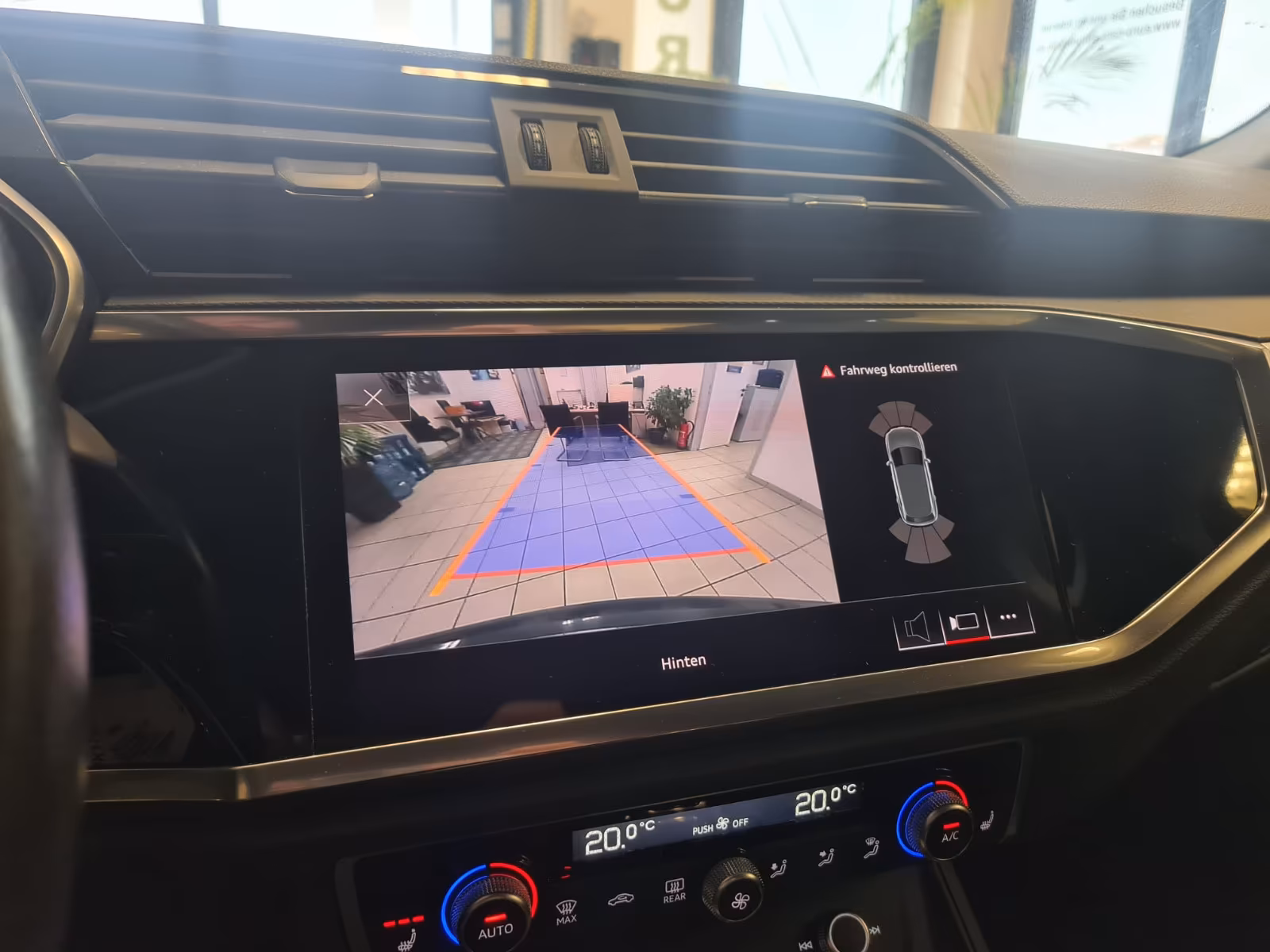 Audi Q3 35 TFSI ad./Navi / Leder / AHK / KAMERA, миниатюра 26