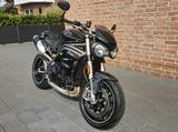 Triumph Speed triple S 1050 - TRIUMPH TRIPLE 1050 SPEED