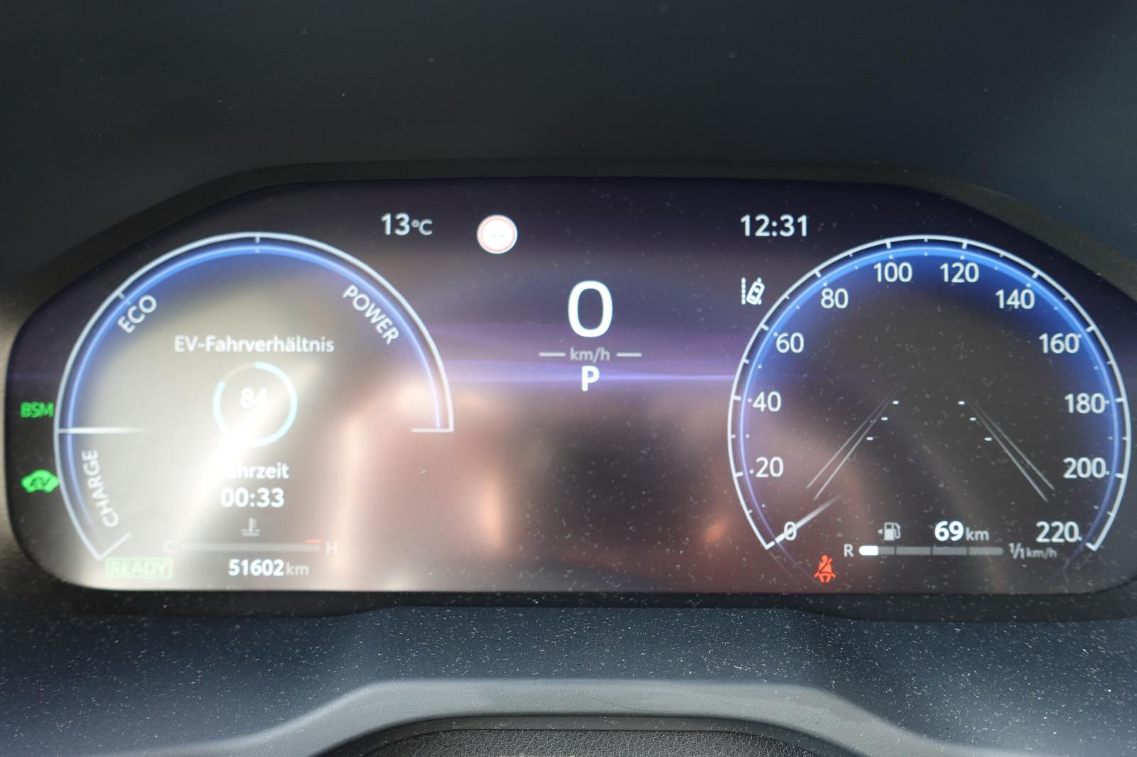 Toyota RAV 4 2.5 Hybrid Lounge Allrad 5J Garantie