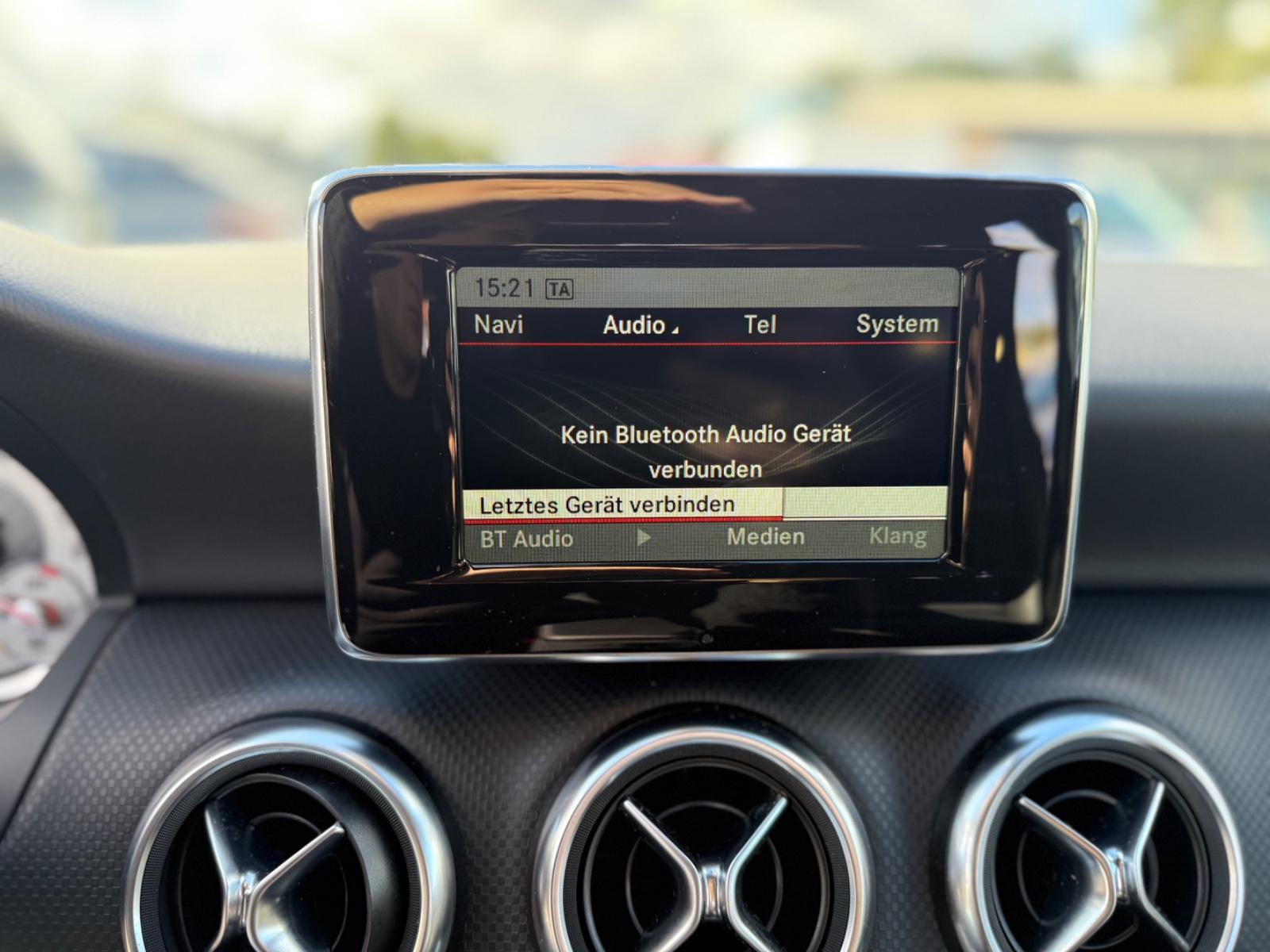 Mercedes-Benz A 180 BlueEfficiency /URBAN/PDC/NAVI/SHZ/USW
