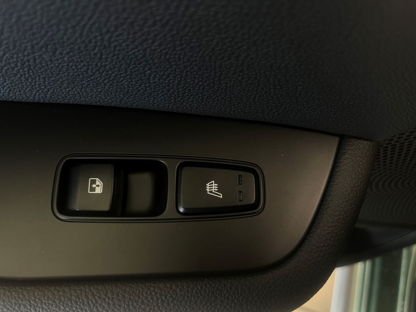 Fahrzeugabbildung Kia Ceed 1.5 GT-Line MEMORY VerkehrszeichenERK LED