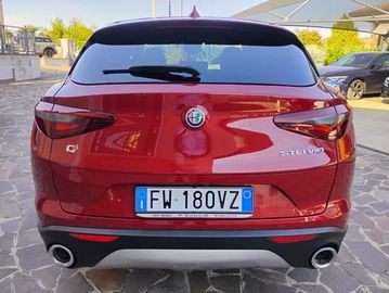 Alfa-Romeo Stelvio - 4