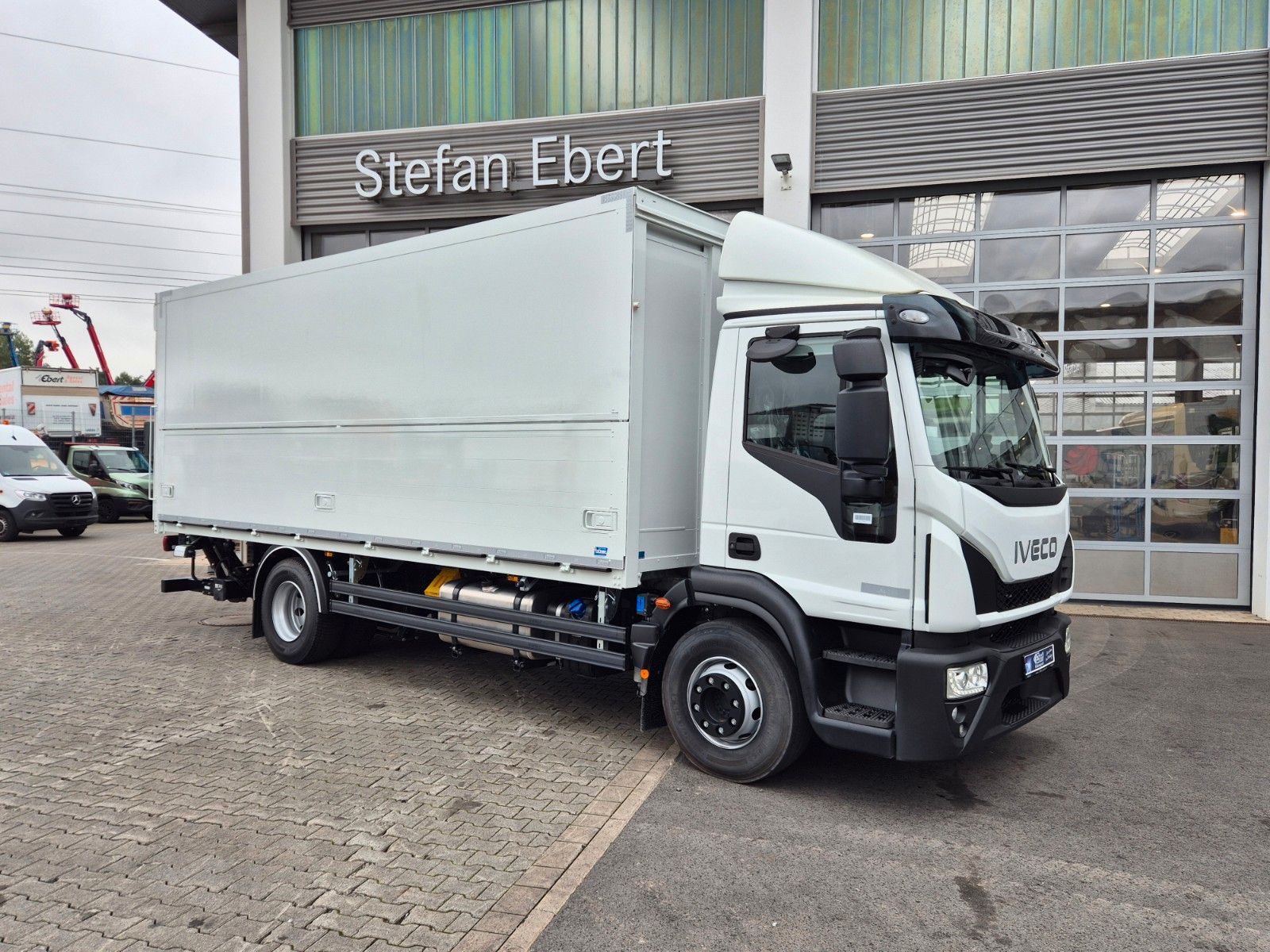Fahrzeugabbildung Iveco Eurocargo ML160E28/FP Böse Schwenkwand LBW 2xAHK