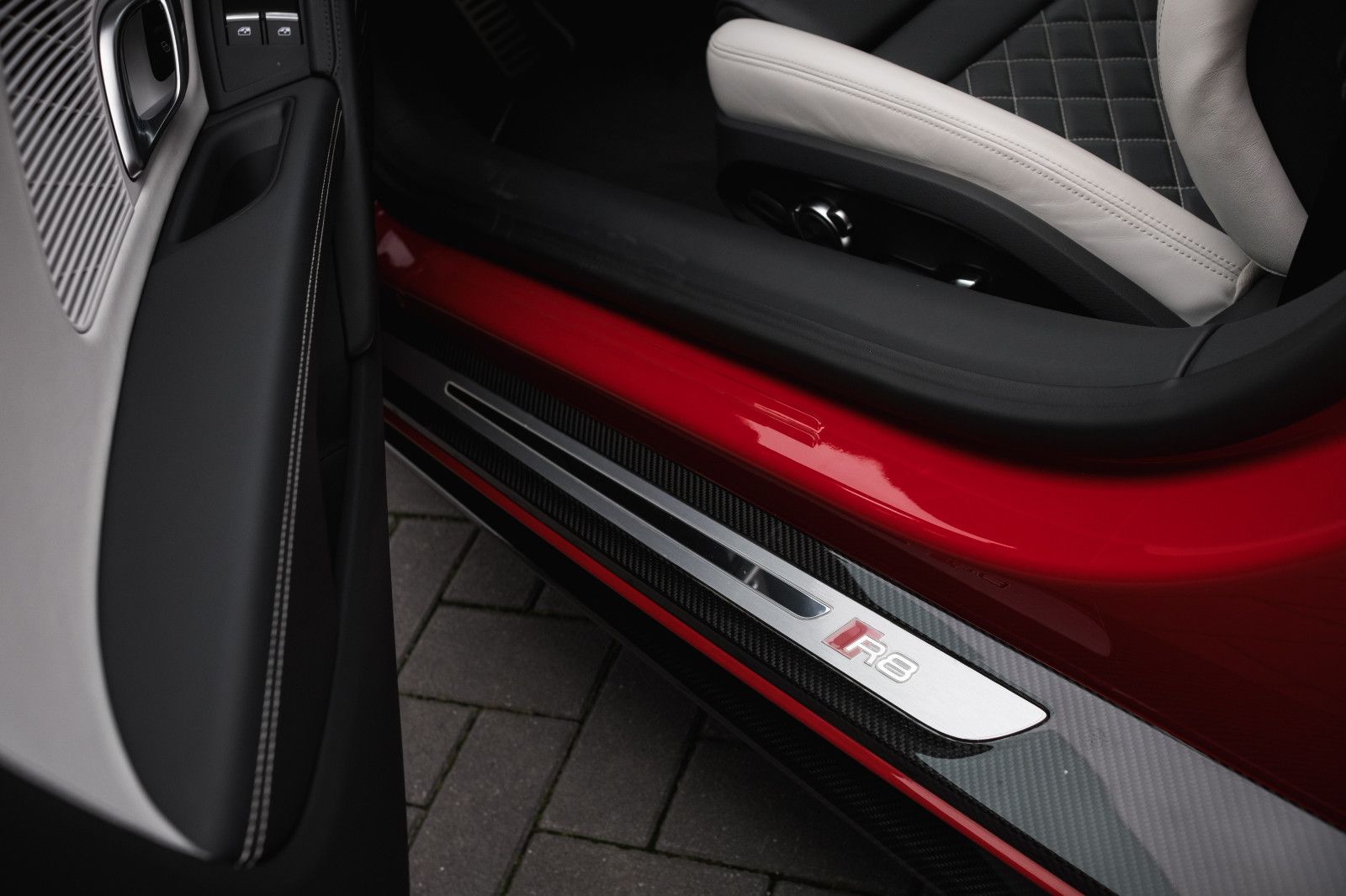 Fahrzeugabbildung Audi R8 Coupe 5.2 FSI quattro performance-TOP-Steuer!