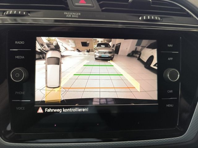 Fahrzeugabbildung Volkswagen Touran 2.0 TDI DSG Goal IQ.LIGHT FRONTSCHHZG RÜC