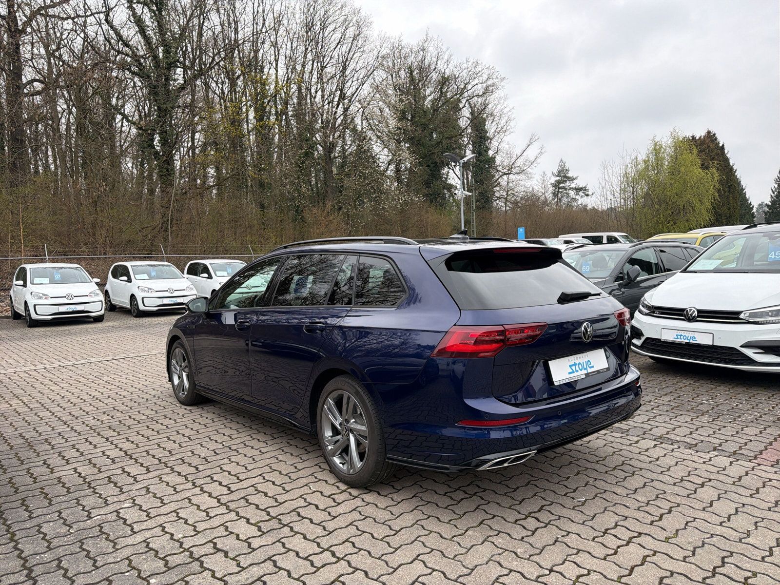 Golf Variant R-Line TDi DSG PANO Navi Matrix