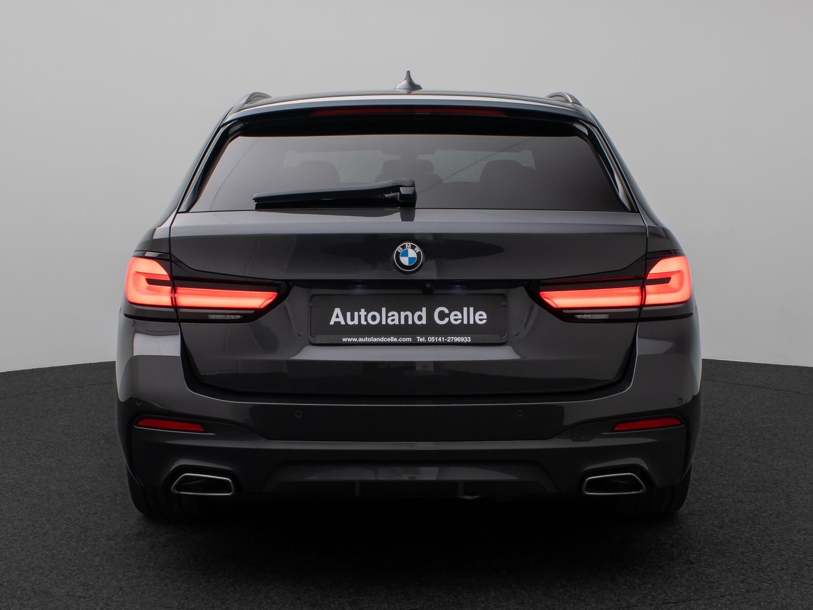 Fahrzeugabbildung BMW 520d xD M Sport Kamera HUD DAB Stop&Go Alarm AHK