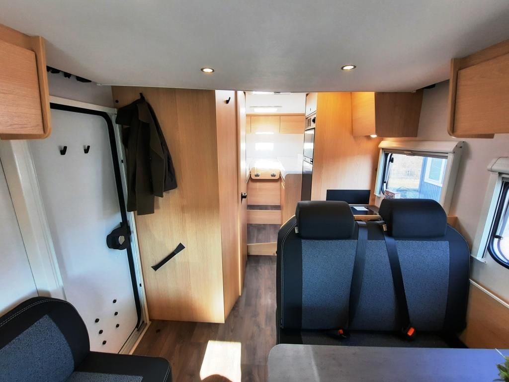 Fahrzeugabbildung Sunlight T SUB TS67 Verfüg./Sparen Sie 2.957,- €