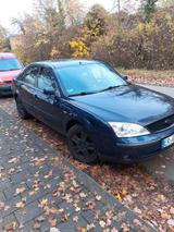 Ford Mondeo 2,0 Ghia Ghia - Ford Mondeo aus 2004: Ghia