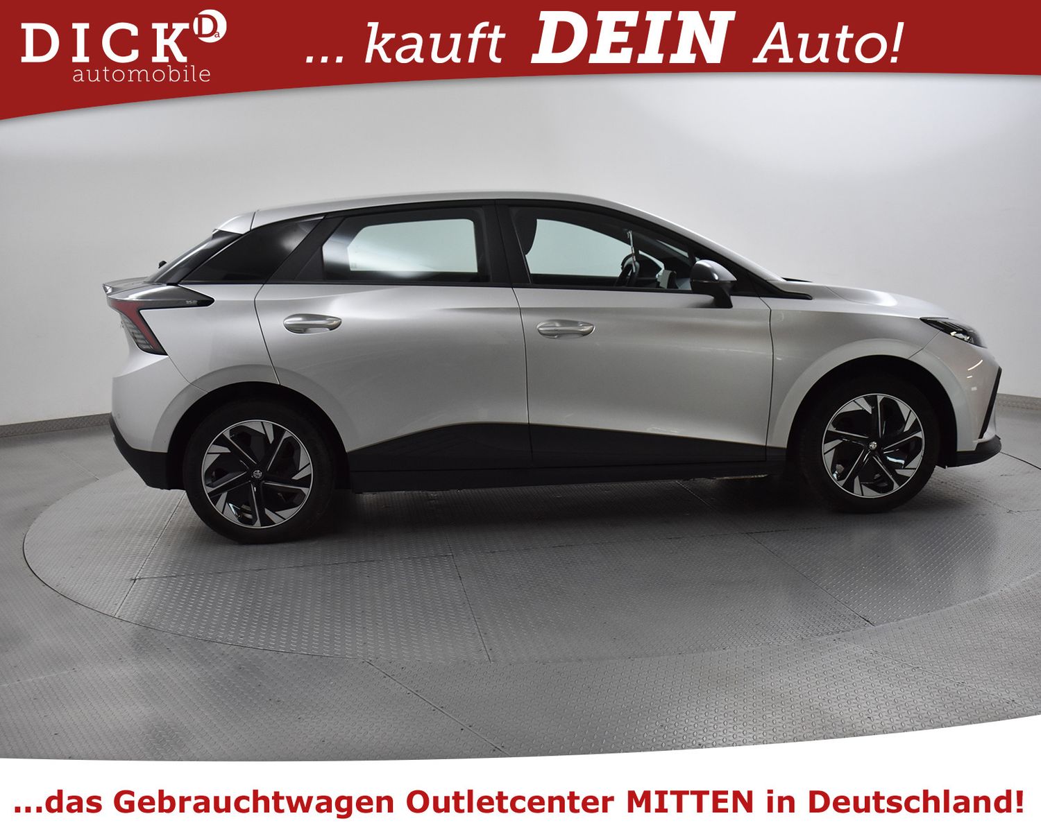 MG MG4 51 kWh >VIRTU+LED+DAB+CARPL+ACC - Image 2