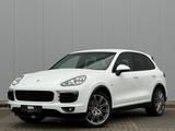 Porsche Cayenne 3.0 TDI *BOSE*BI-XENON*PARK-ASSIST*21* - Porsche Cayenne: 3.2