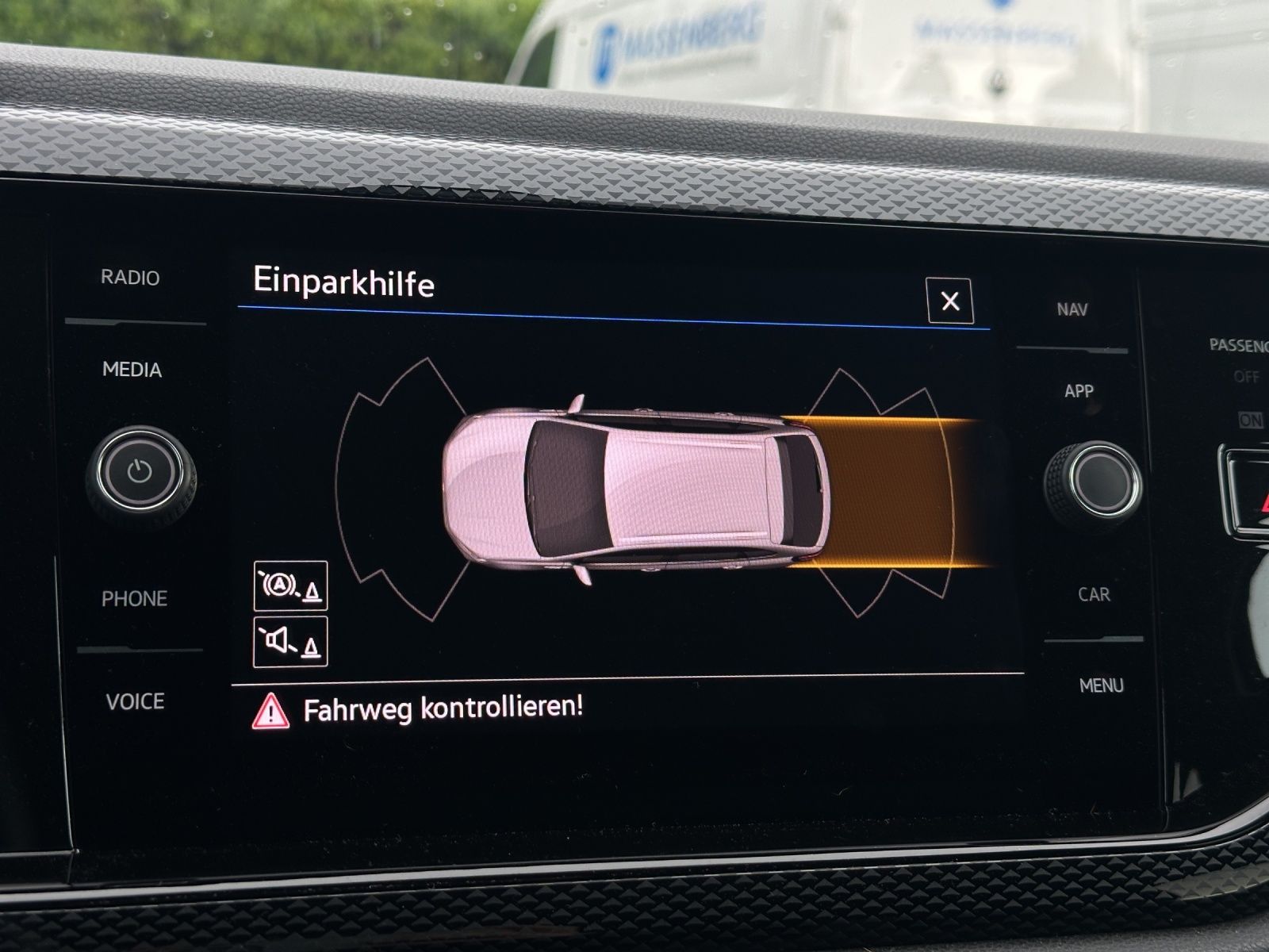 Fahrzeugabbildung Volkswagen Taigo Life TSI LED SH DAB+ PDC