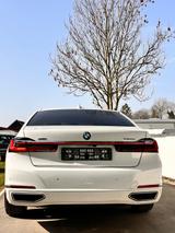 BMW 750 7 750 i xDrive LASER/ACC/SK/H&K - weiße BMW 7er Reihe