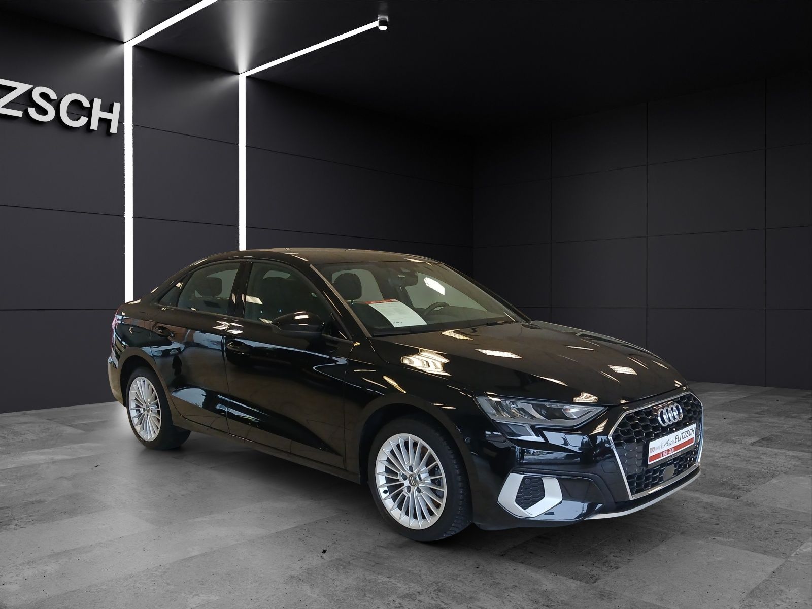 Fahrzeugabbildung Audi A3 Limousine 35 TFSI advanced S-tronic Navi AVC