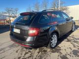 Skoda Octavia 2.0 TDI SCR DSG 4x4 RS60 Combi RS60 StHz - Skoda Octavia RS60 mit Diesel-Antrieb