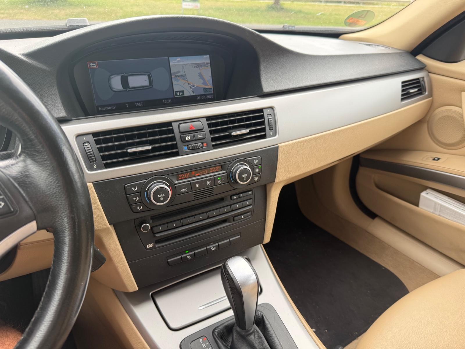 BMW 330 2007 — photo 15