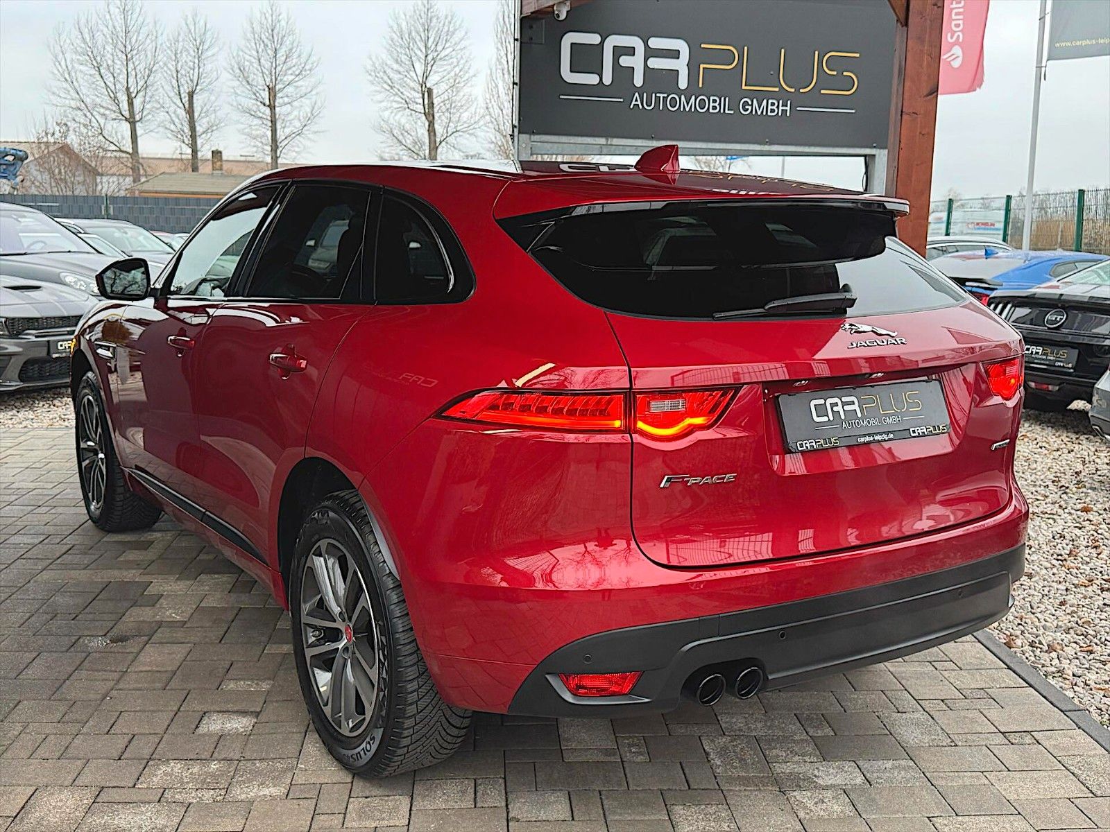 Fahrzeugabbildung Jaguar F-PACE R-Sport AWD *Head Up*Kamera*LED*Bi-Xenon*