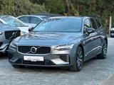 Volvo V60 T8 R Design Plug-In Hybrid AWD AHK*H&K - Volvo V60 Gebrauchtwagen in Bremen