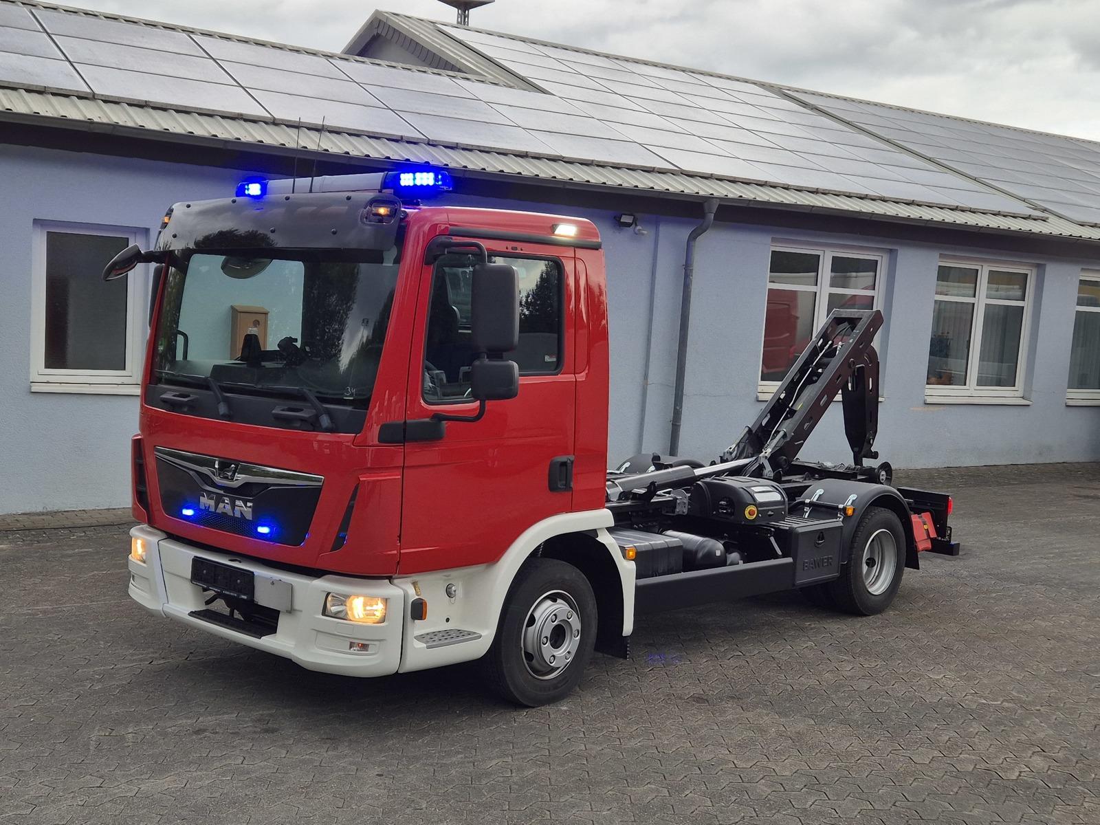 MAN TGL 8.190 BL Feuerwehrfahrzeug City Abrollkipper