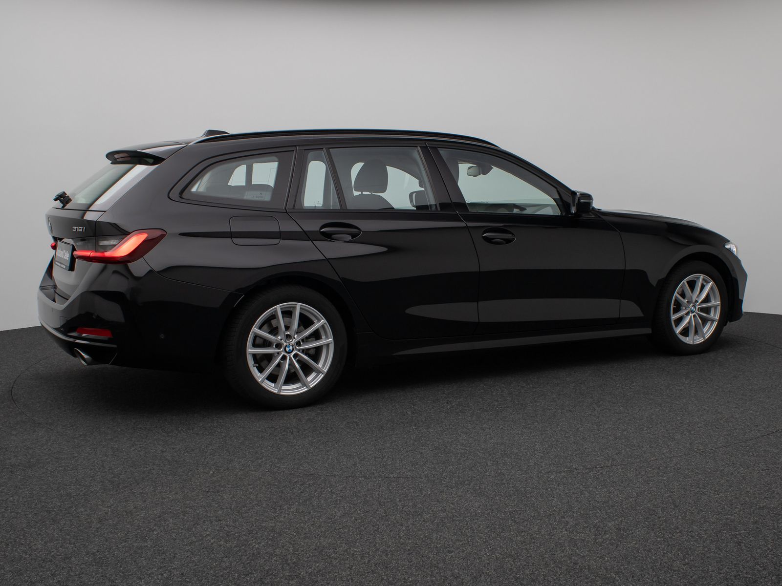 Fahrzeugabbildung BMW 318i Kamera DAB Sportlenkrad CockPit+ Alarm LED