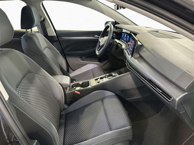 Golf VIII 2.0 TDI DSG LIFE IQ.LIGHT+AHK+PANO+HUD