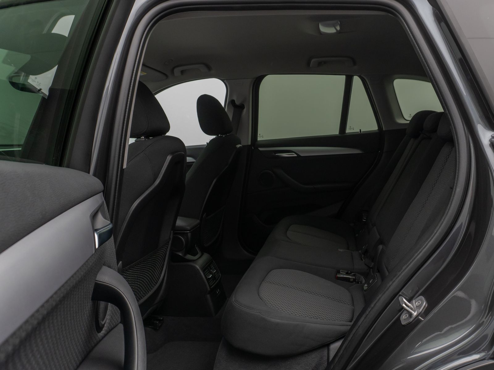 Fahrzeugabbildung BMW X1 xD25e DAB PDC Navi Lordos Geschwindigkeitsre