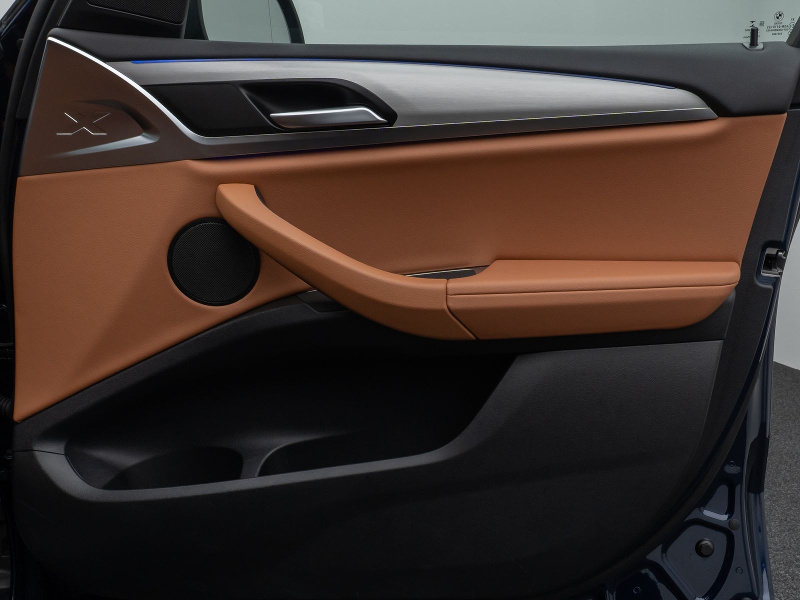 Fahrzeugabbildung BMW X3 xD30d M Sport Panoram Kamera DAB HiFi AHK 21"